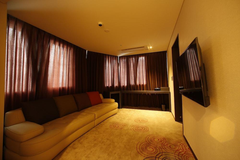 Days Hotel Jeju Seogwipo Ocean Kültér fotó